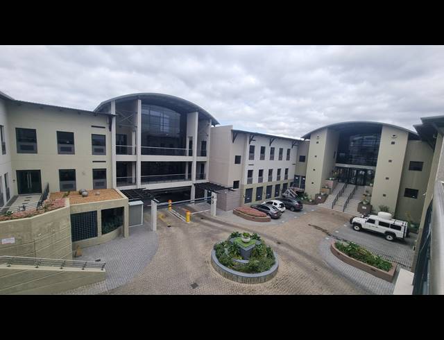 222M² OFFICE TO LET IN CENTURY CITY